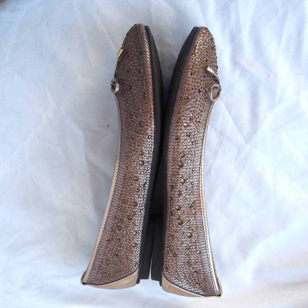 Adrienne Vittadini "Cathi" Embellished Ballet Slip On Gold Flats, Gems Size 8M - Picture 9 of 15